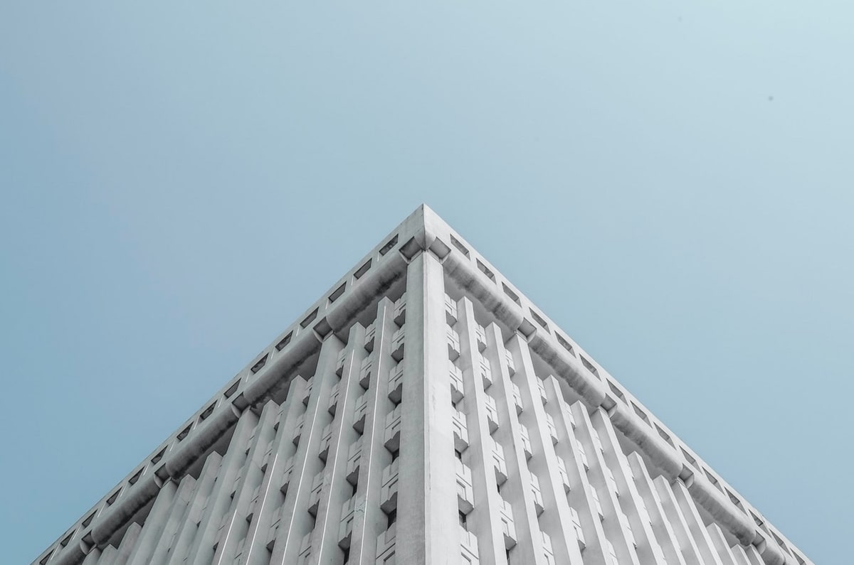 开云app-库兹马等一众17级球员提前续约，后浪奔涌形式各异