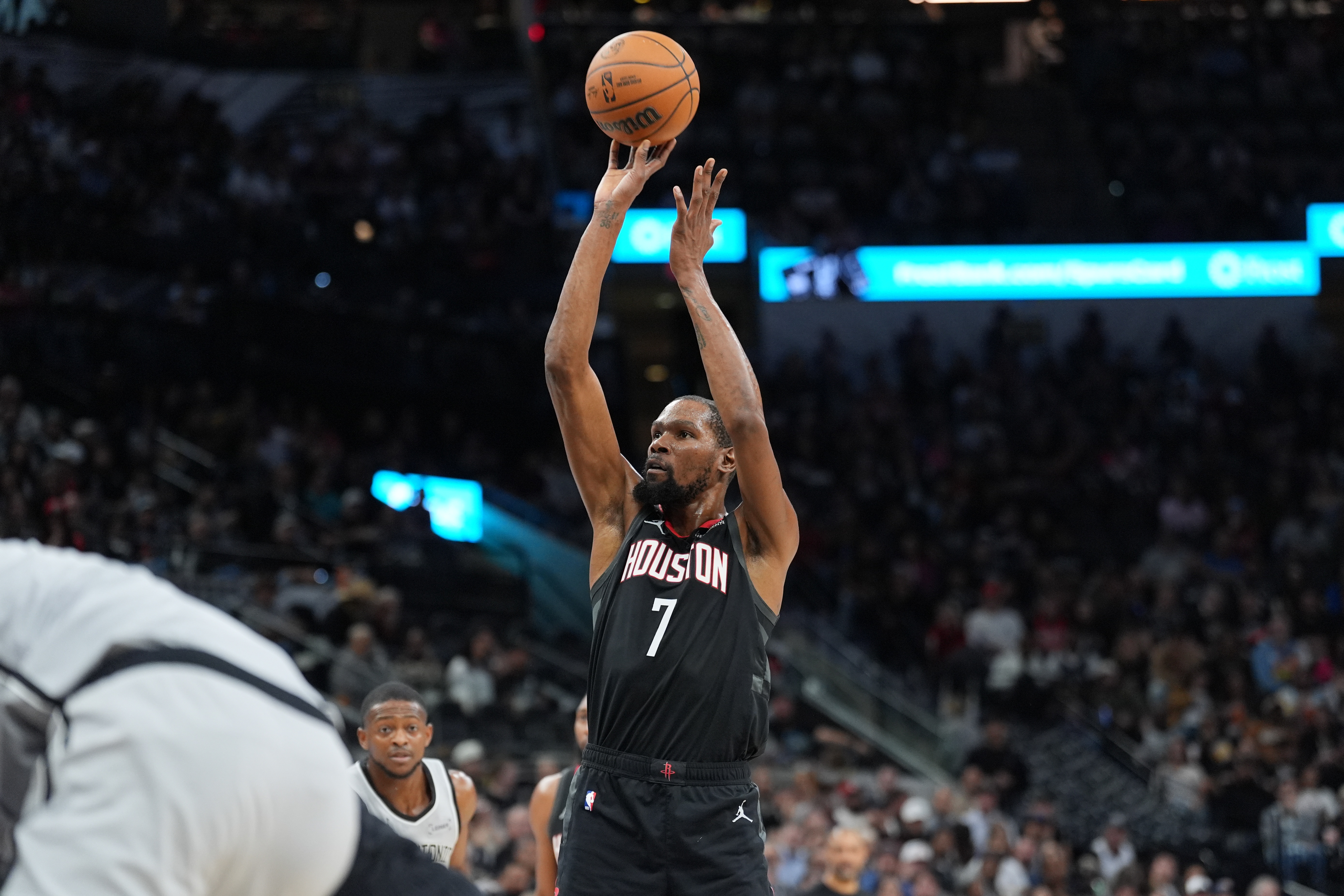 开云app-杜兰特生涯第343场至少30分且TS60%+ 历史第二多&詹姆斯411第一